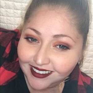 Meet your Posher, Luisa